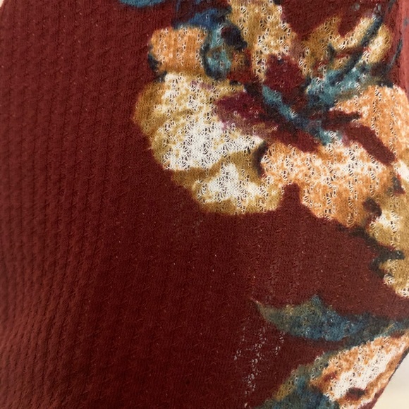 ❌DONATED❌Burgundy Wine Floral Print Waffle V-neck Long Sleeve Top - Picture 9 of 11